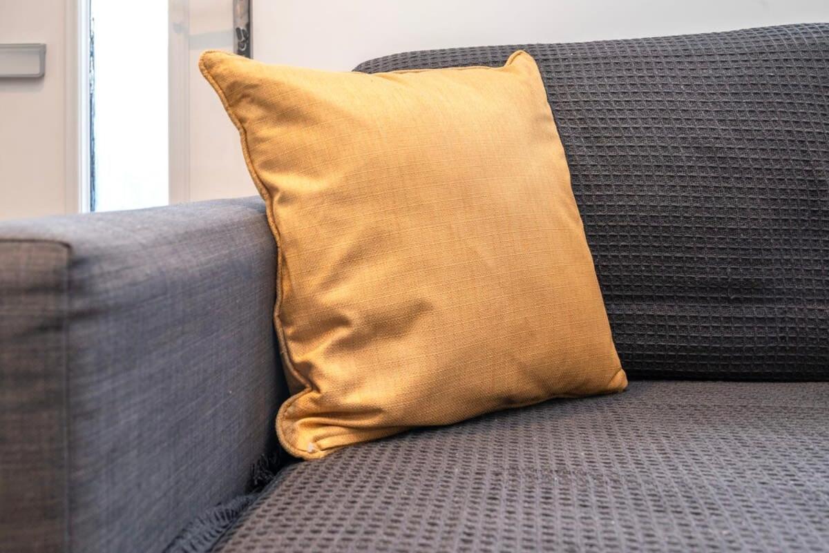 Appartamento Cozy Single Level Flat With Parking Enfield Esterno foto